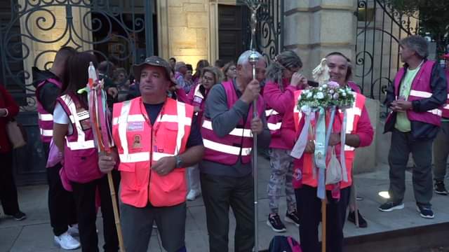 Grupo de Peregrinhos Rainha da paz reúnem-se na Sé de Castelo Branco em celebraç