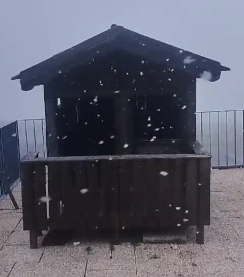 Neve chegou mais cedo à Serra da Estrela