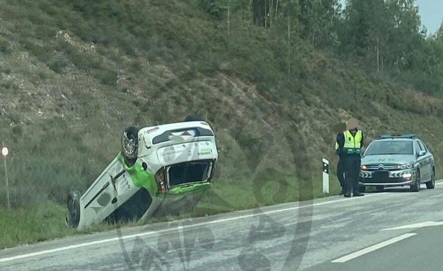 Despiste seguido de capotamento em Vila de Rei faz um ferido