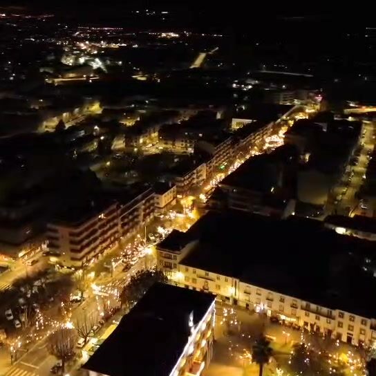 Fundão iluminado com a magia do Natal