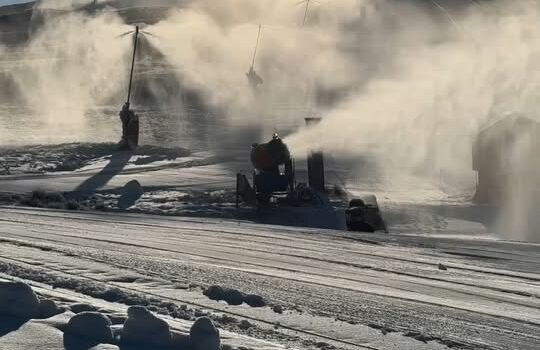 Serra da Estrela: Estância de Ski não para a produção de neve