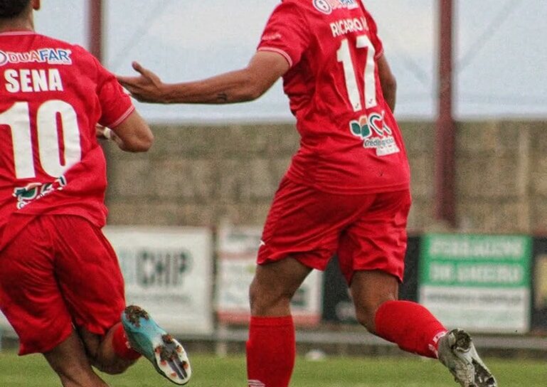 Alverca B  1  Benfica e Castelo Branco 2