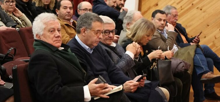Idanha-a-Nova debate os 50 Anos de Democracia em Portugal na ESGIN-IPCB