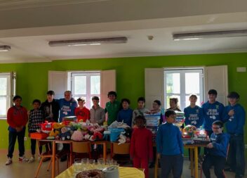 Clube União Idanhense espalha alegria com entrega de brinquedos