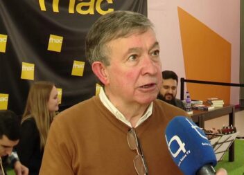 Lu\u00eds Garra apresenta \