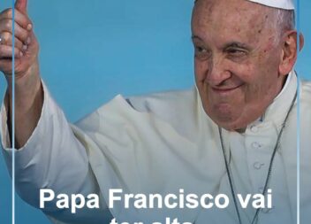 Papa Francisco deixa o hospital este domingo