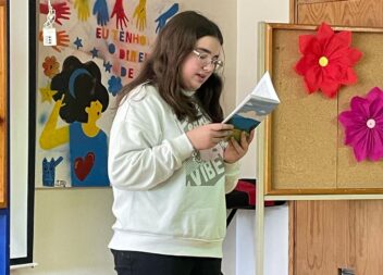 Alunos do sexto ano da Frei Heitor Pinto escrevem livro "Histórias Inclusivas"