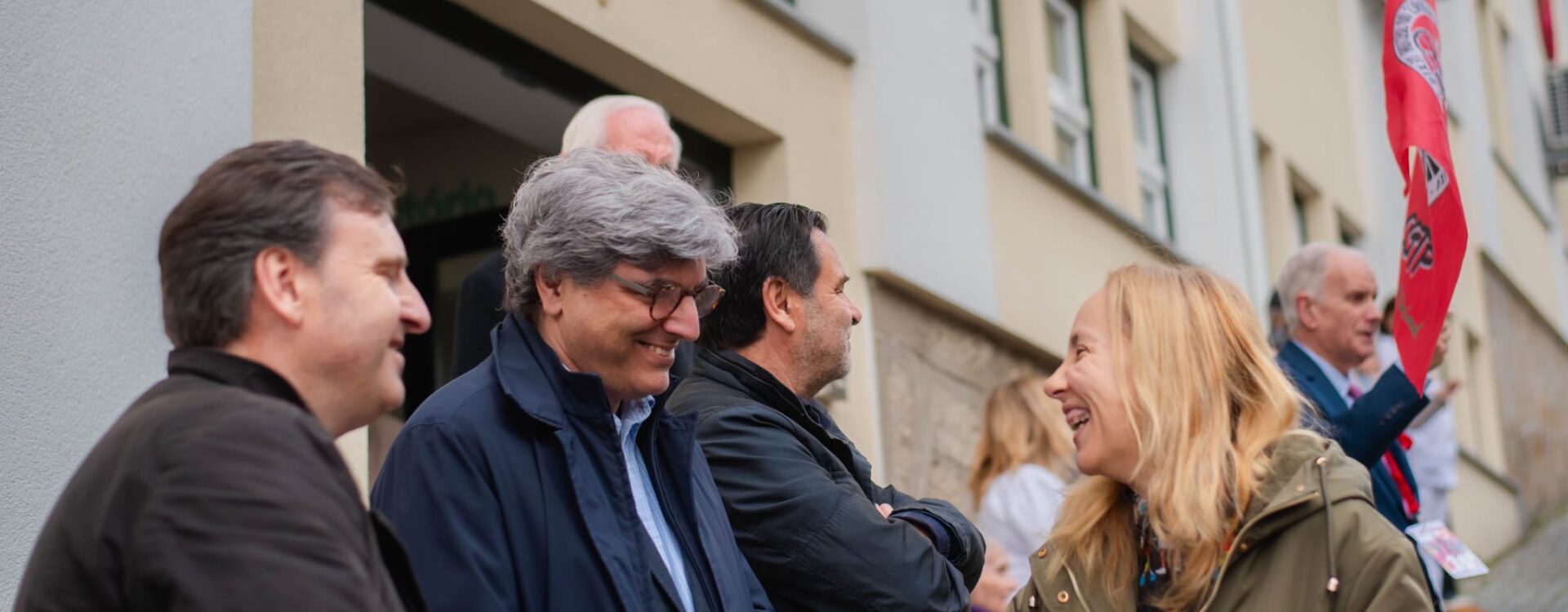 Arruada de 1º de maio leva alegria e música à Mutualista da Covilhã