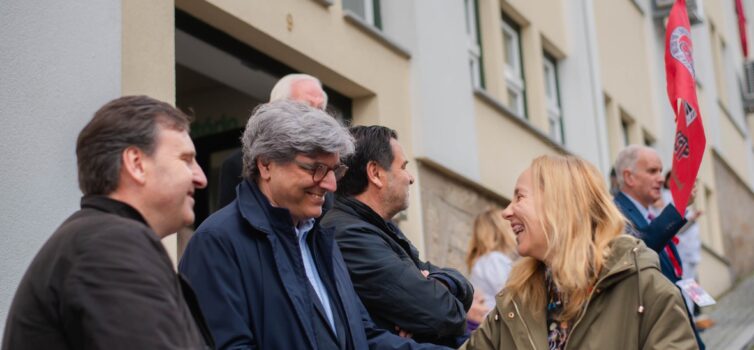 Arruada de 1º de maio leva alegria e música à Mutualista da Covilhã