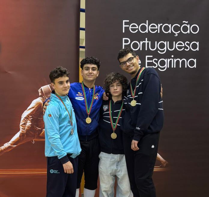 Guilherme Botelho conquista título nacional de Sabre Sub-15 em Mafra