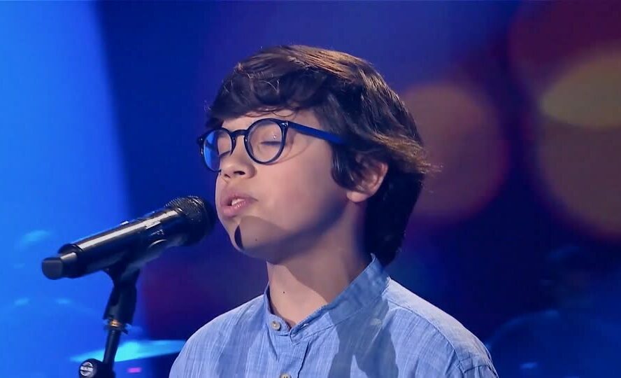 Miguel Moura interpretou o tema "Menina Estás à Janela” na sexta ronda de Provas