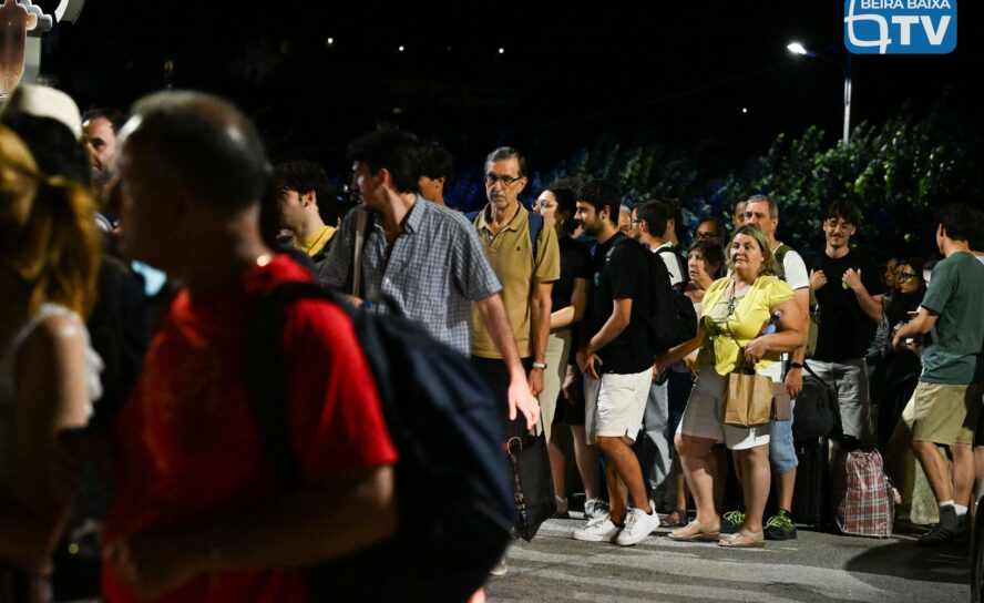 Um comboio da linha da Beira Baixa descarrilou esta quarta-feira