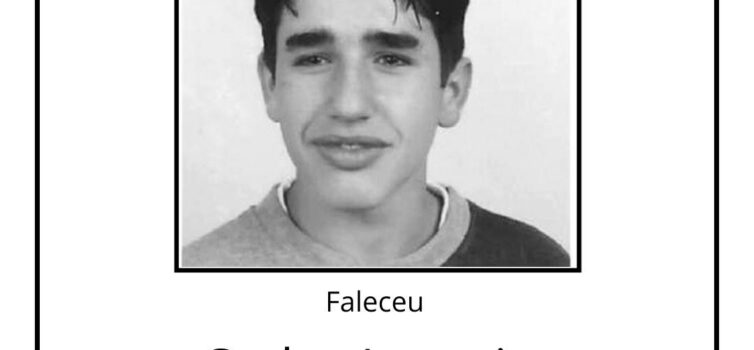Faleceu
