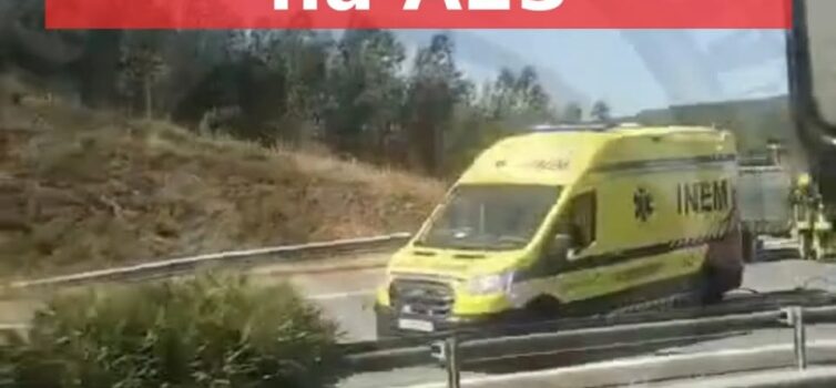 A23 cortada ao trânsito devido a acidente