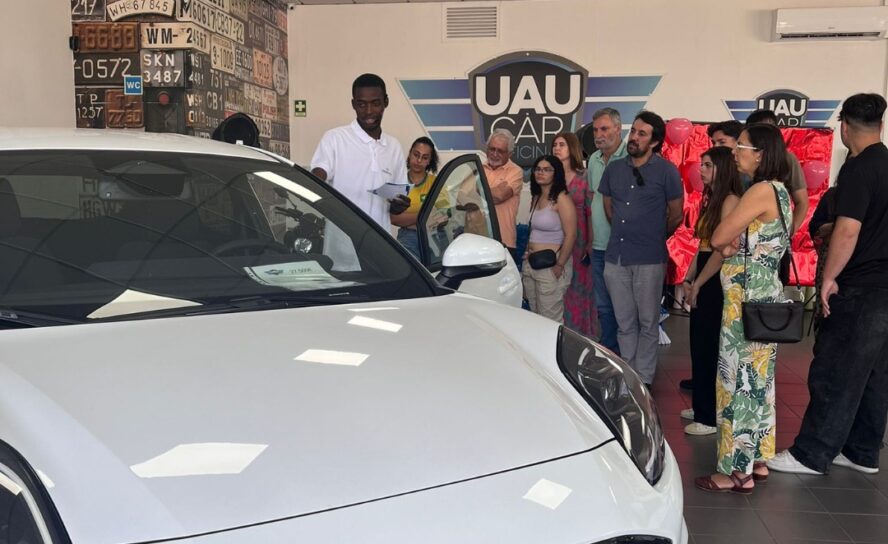 Alunos da ETEPA apresentam projeto inovador em parceria com UAU CAR