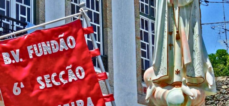 Bombeiros Voluntários do Fundão reforçam tradição na Procissão de Santo António