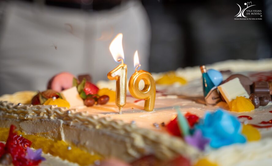 Buba Espinho marca celebração dos 19 anos da Casa de Artes e Cultura do Tejo