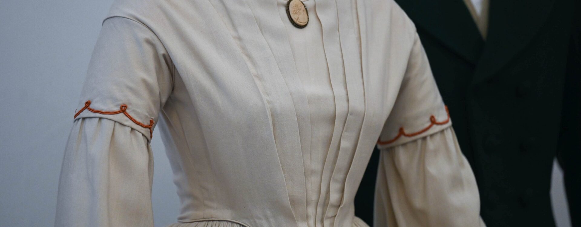Castelo Branco recebe exposição que percorre um século de moda em Portugal