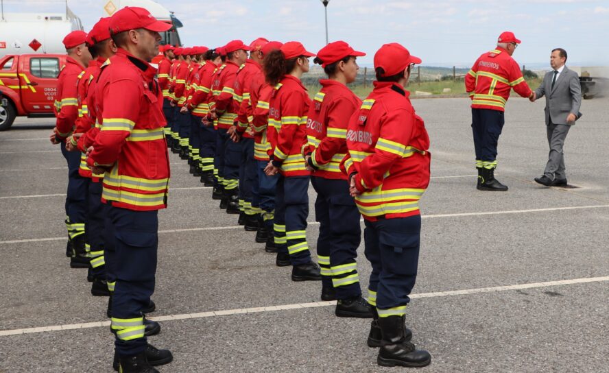 Castelo Branco reforça combate aéreo com meios RESCEU e Bombeiros locais