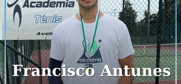 Francisco Antunes conquista torneio sénior em Avelar com vitória em singulares e
