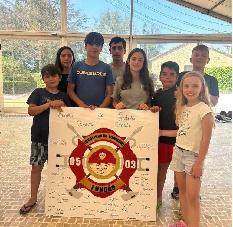 Infantes e Cadetes dos Bombeiros do Fundão encerram ano letivo