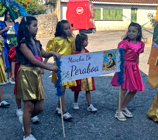 Peraboa celebra tradição com Marcha Popular