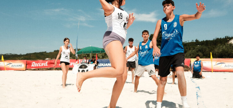Aldeia Ruiva recebe Torneio de Andebol de Praia