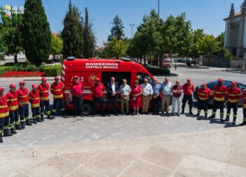 Bombeiros Voluntários de Castelo Branco têm nova ambulância de socorro