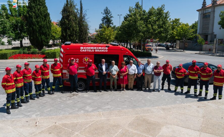Bombeiros Voluntários de Castelo Branco têm nova ambulância de socorro