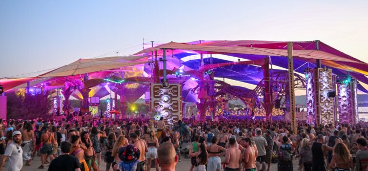 Boom Festival 2025 reรบne 41 mil pessoas de 169 paรญses em Idanha-a-Nova