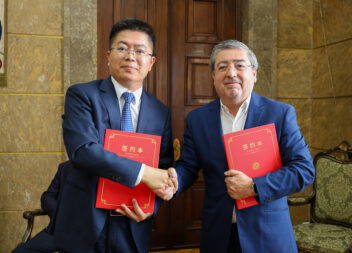 Covilhã e Longhua (República Popular da China) formalizam geminação