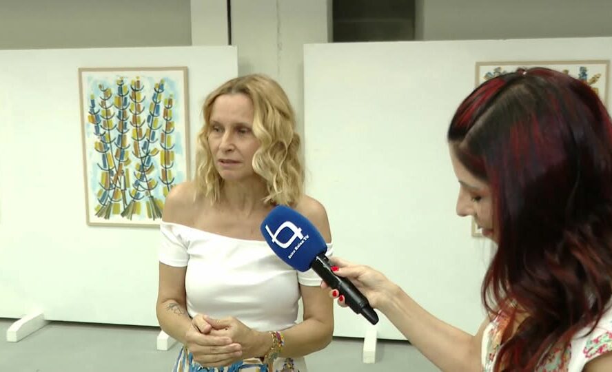 Exposição Cores do Mundo de Rosário Bello