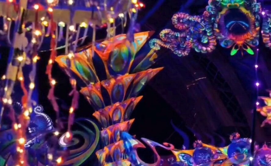 Noites mágicas de dança iluminam o Boom Festival 2025