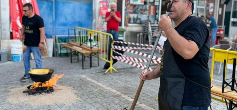 Utentes do Lar Major Rato marcam presença Festa das Papas
