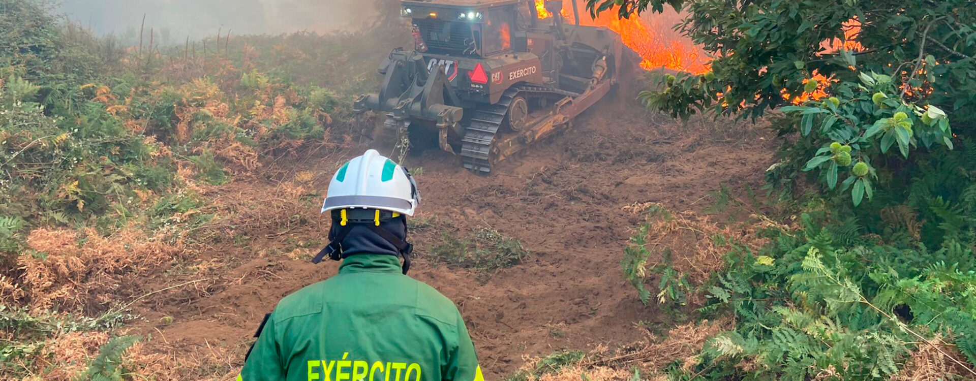 Militares do Exército continuam destacados no combate aos incêndios em várias re