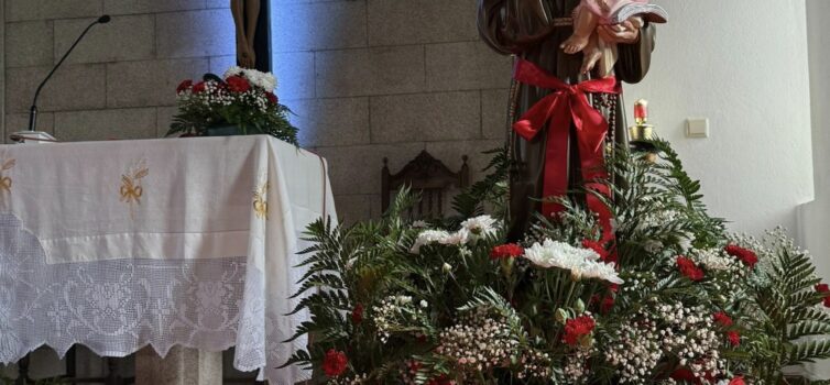 Procissão em honra de Santo António