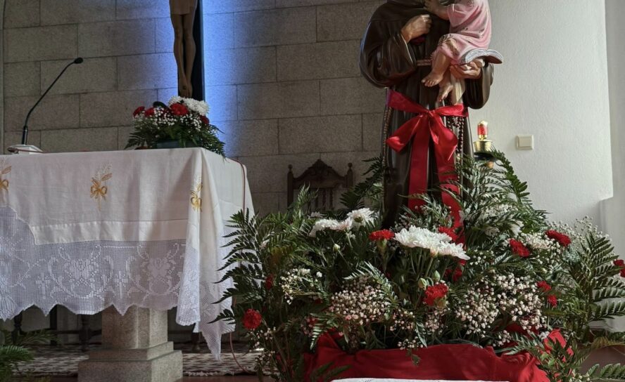 Procissão em honra de Santo António