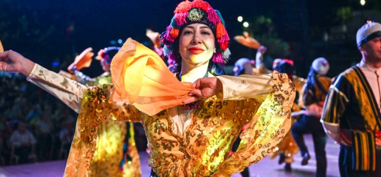 Raízes Folk Fest promove intercâmbio cultural em Oleiros