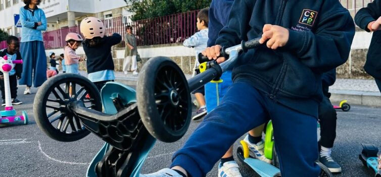 Crianças do Centro Social Padres Redentoristas celebram o Dia Europeu Sem Carros