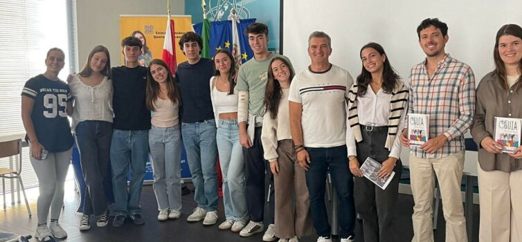 Guia de Apoio às Associações de Estudantes apresentado nas escolas da Covilhã
