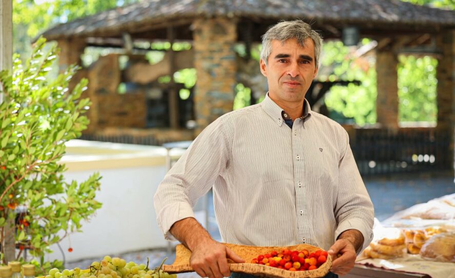 Mercado “Produtos da Terra” na Alameda da Carvalha até às 18h