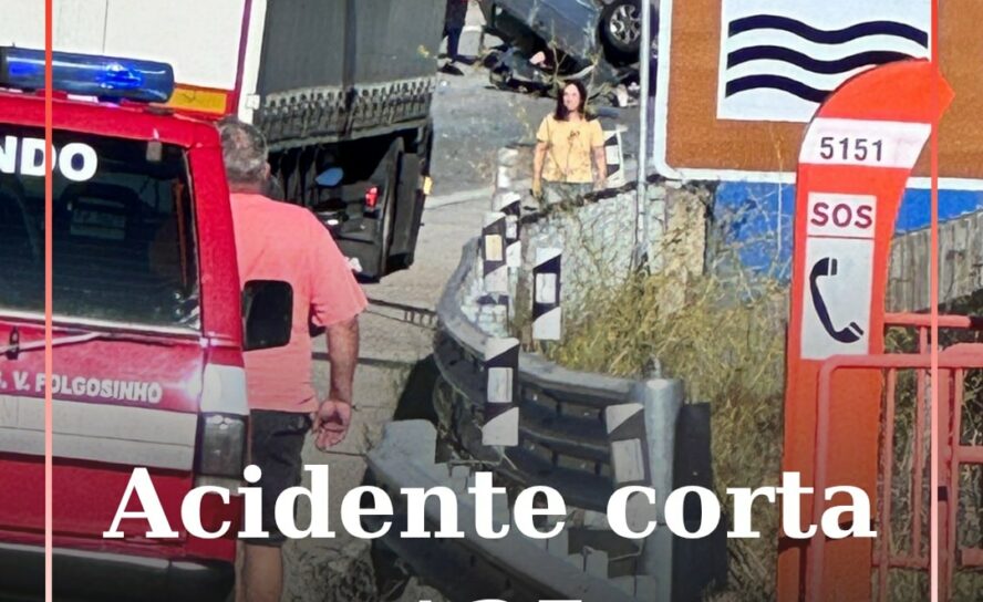 Mulher ferida gravemente após despiste. A25 cortada