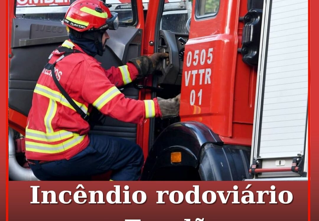 O alerta para um incêndio numa viatura ligeira de passageiros, junto à estação r