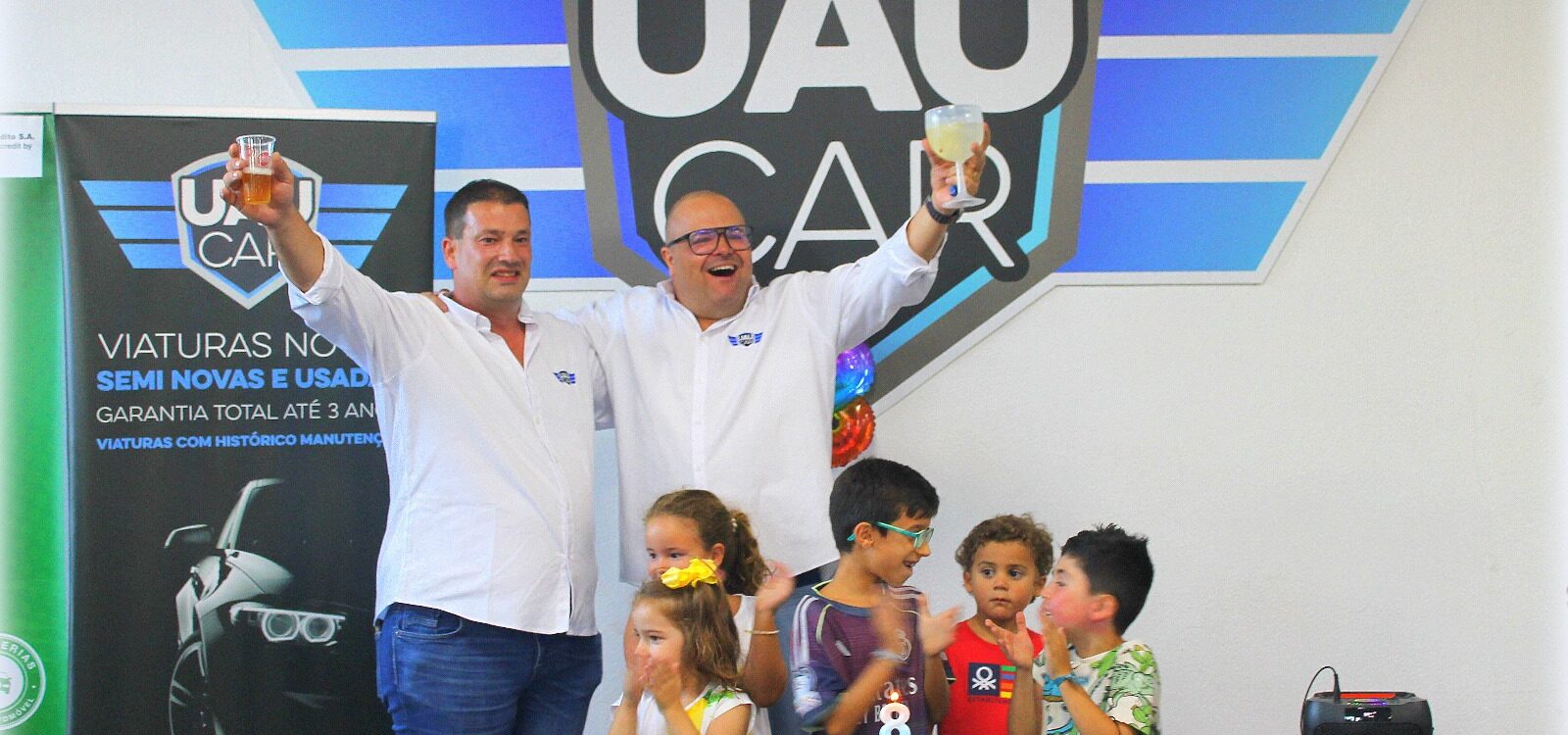 Uau Car assinala 8.º aniversário com clientes e amigos