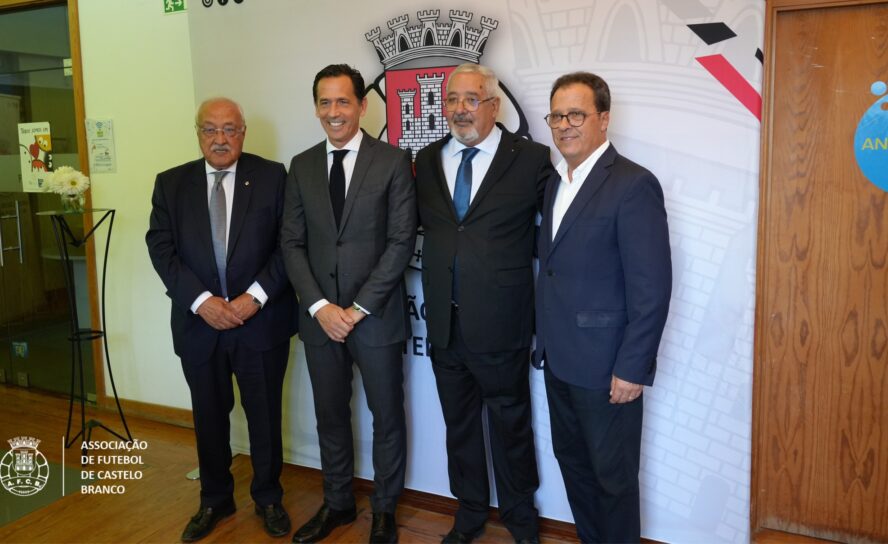 AFCB distingue entidades formadoras do distrito