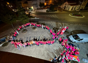 Caminhada Noturna contra o cancro da mama na Sertã