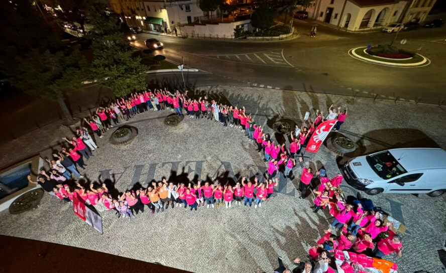 Caminhada Noturna contra o cancro da mama na Sertã