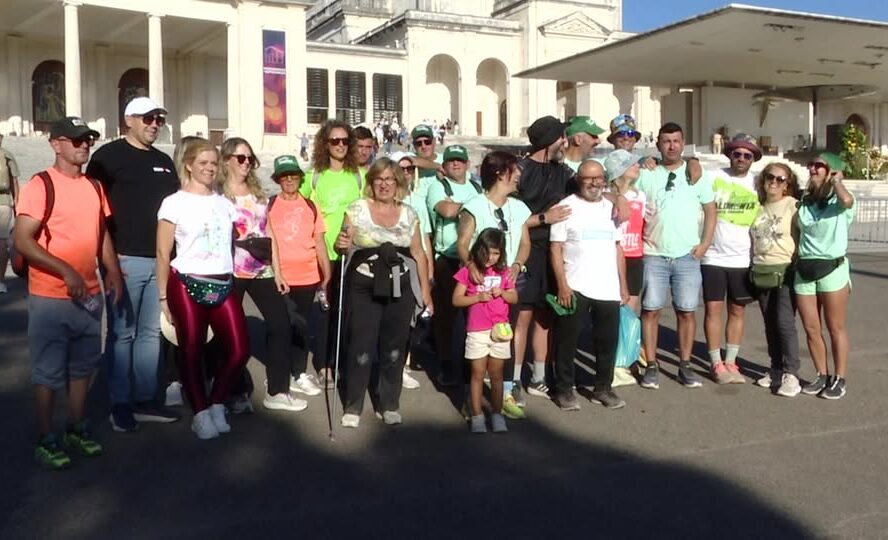 EM DIRETO: Grupo de Peregrinos de Tinalhas e Arredores chegam a Fátima