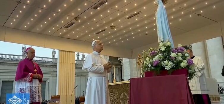Papa Leão XIV oferece Rosa de Ouro ao Santuário de Fátima
