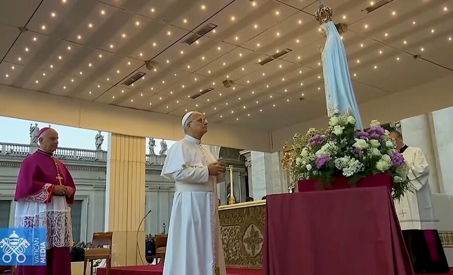 Papa Leão XIV oferece Rosa de Ouro ao Santuário de Fátima